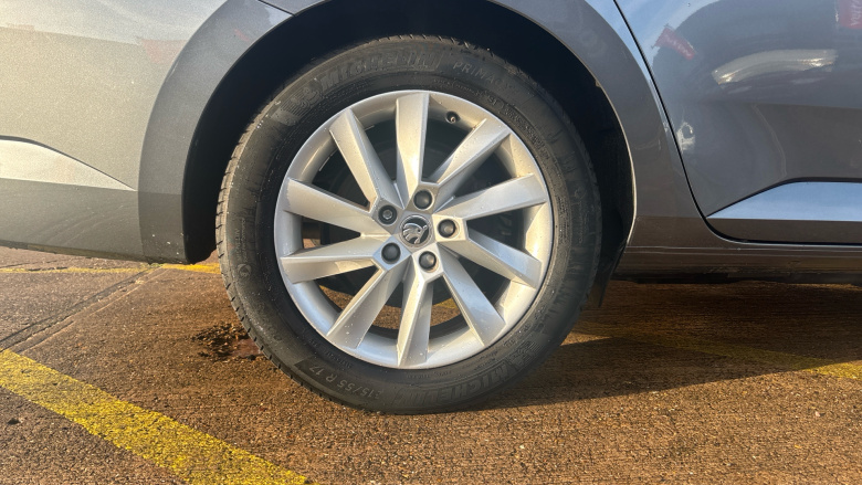 Skoda Superb 1.4 TSI iV SE Technology DSG 5dr Estate